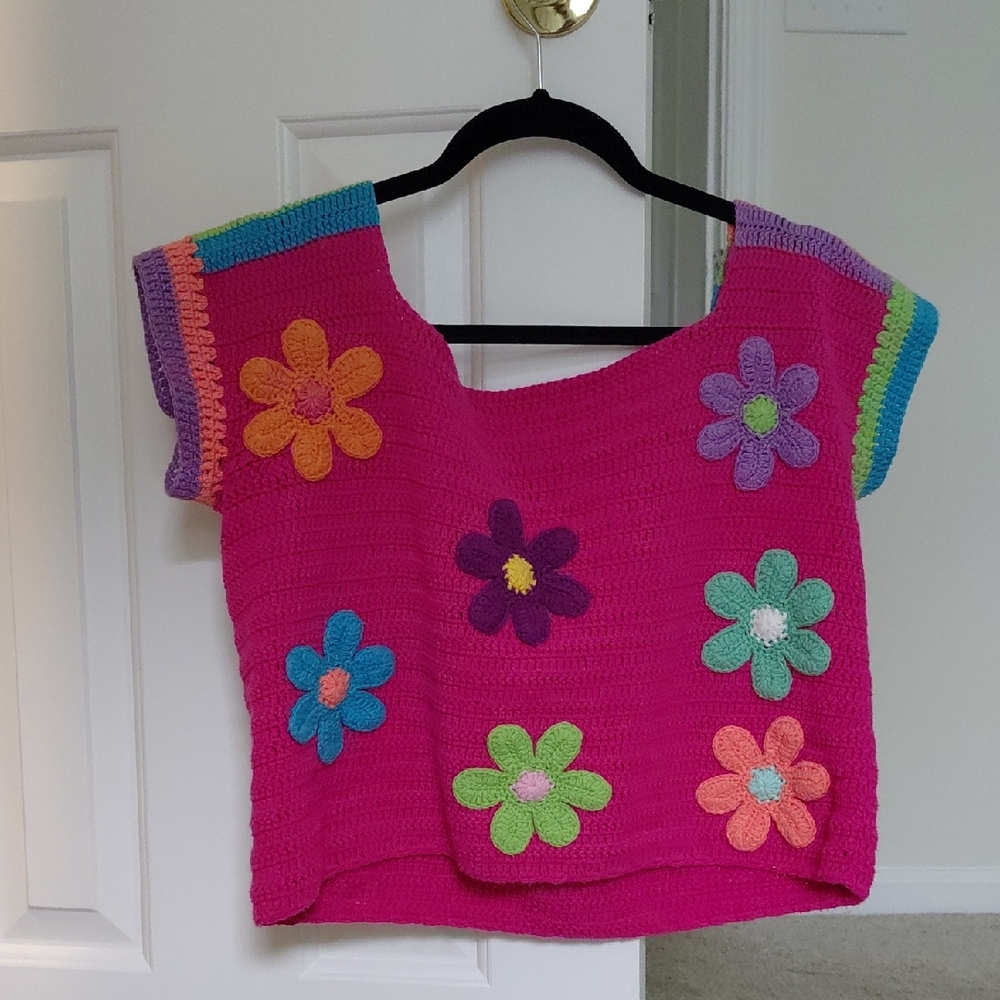 Colorful Floral Crochet Short Sleeve Top